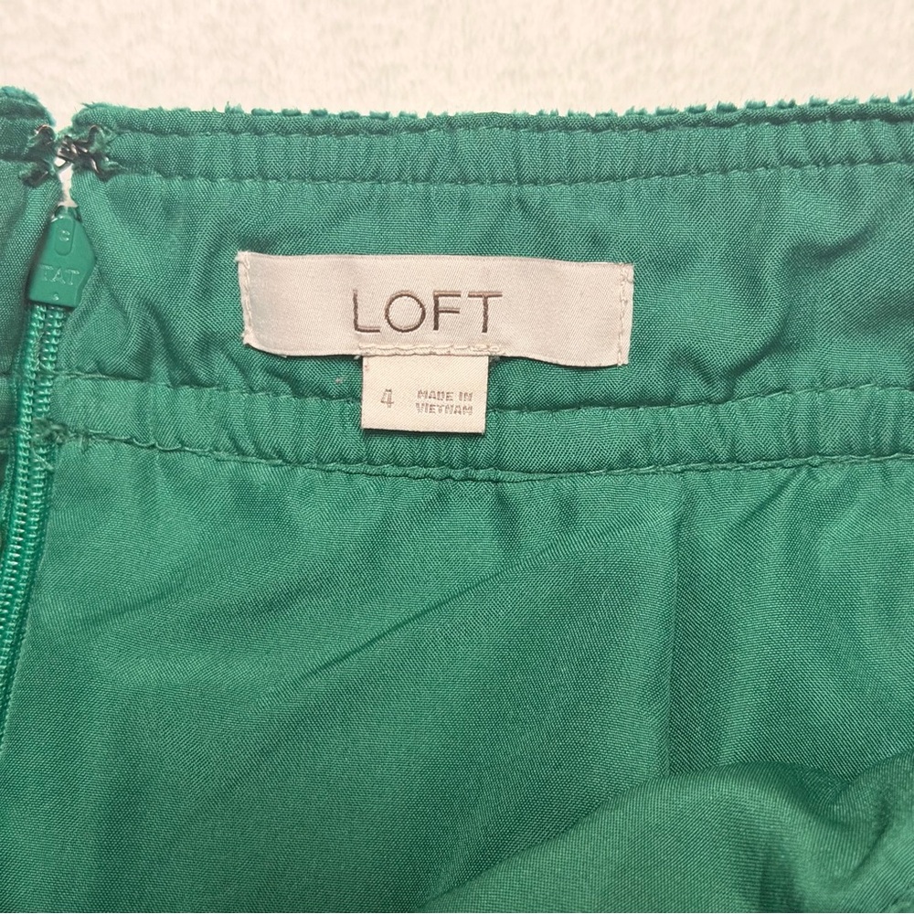 LOFT Forest Green Corduroy Mini Skirt Sz 4 Button Detail Lined Cotttagecore - Picture 7 of 8